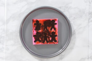 Schokoladen-Gingerbread-Männchen