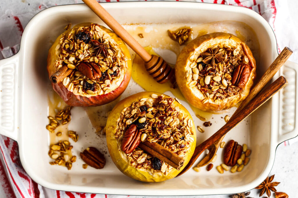 Vegane Bratäpfel mit Hafer, Zimt & Kokoszucker - Clean Eating Dessert