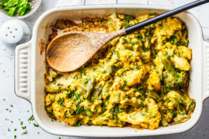 Vegane Gemüseauflauf mit Cashew-Sauce (aus Tiefkühlgemüse)