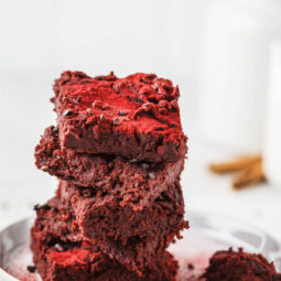 Veganer Rote-Bete-Brownie (vegan & ohne raffinierten Zucker)
