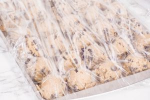 Weiche Plätzchen mit Schokostückchen (American Chocolate Chip Cookies)