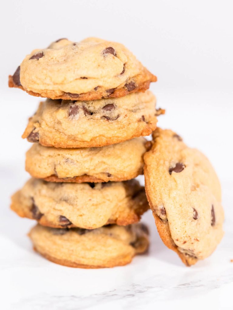 Weiche Plätzchen mit Schokostückchen (American Chocolate Chip Cookies)