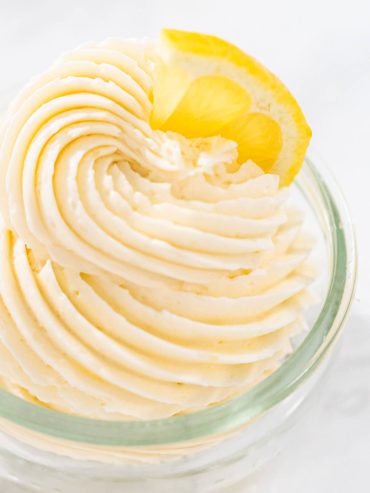 Zitronen-Buttercreme