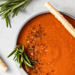 Cremige Tomatensuppe mit Mandelmilch
