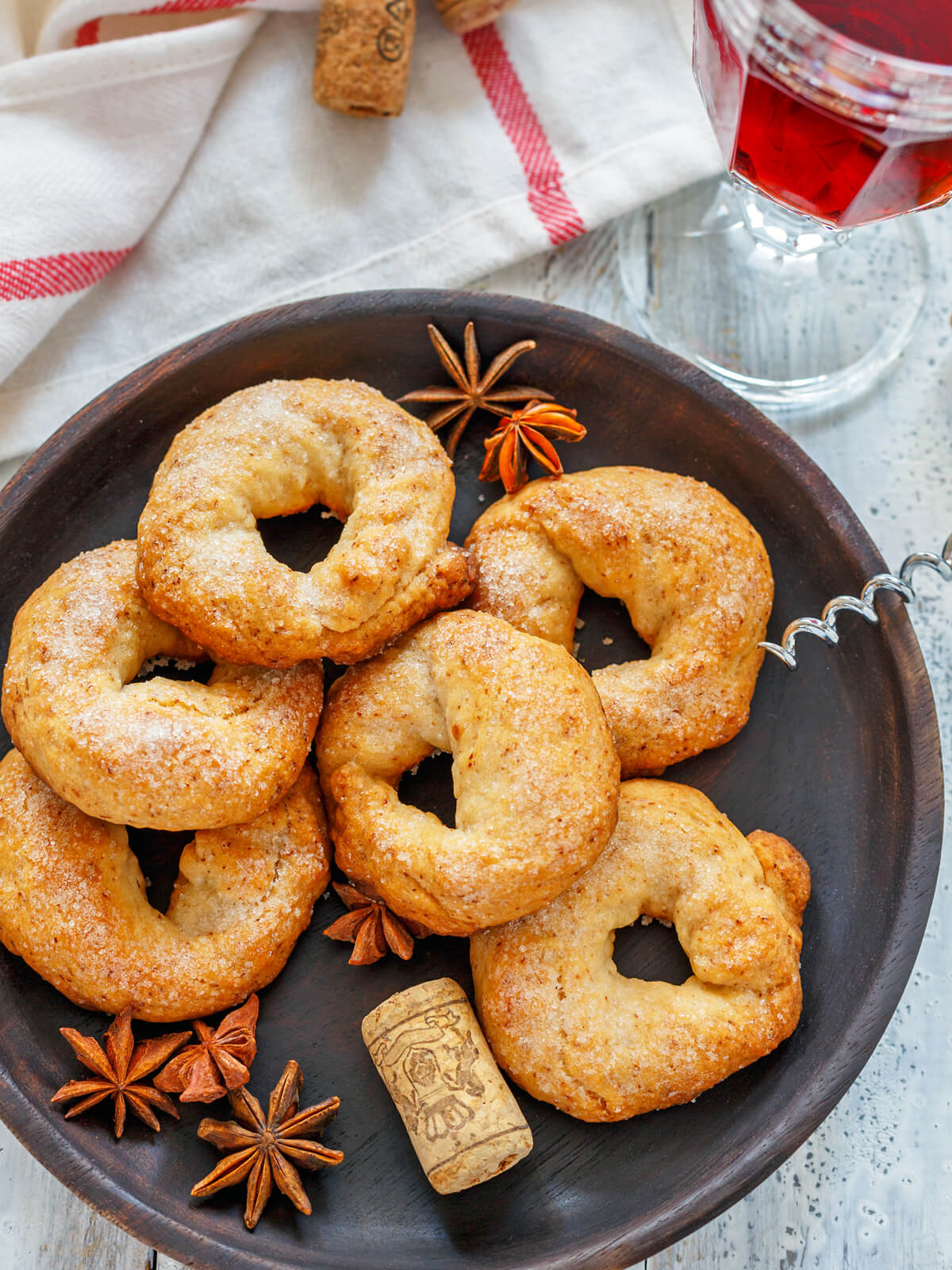 Italienische Ciambelle al Vino – Knusprige Wein-Kringel zum Dippen