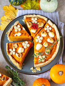 Kürbis-Feta-Kuchen im Mürbeteig