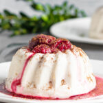 Quark-Bananen-Panna-Cotta mit Kirschsoße – Leicht und Cremig