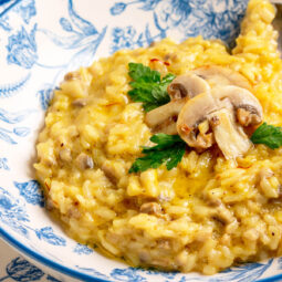 Risotto mit Champignons und Safran