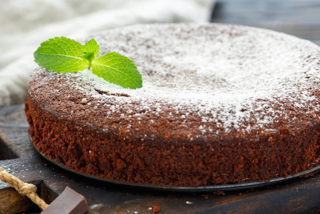 Saftiger Schoko-Brownie-Kuchen (Fudgy Chocolate Cake)