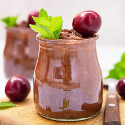 Schokoladenmousse ohne Eier – cremiges Dessert im Glas