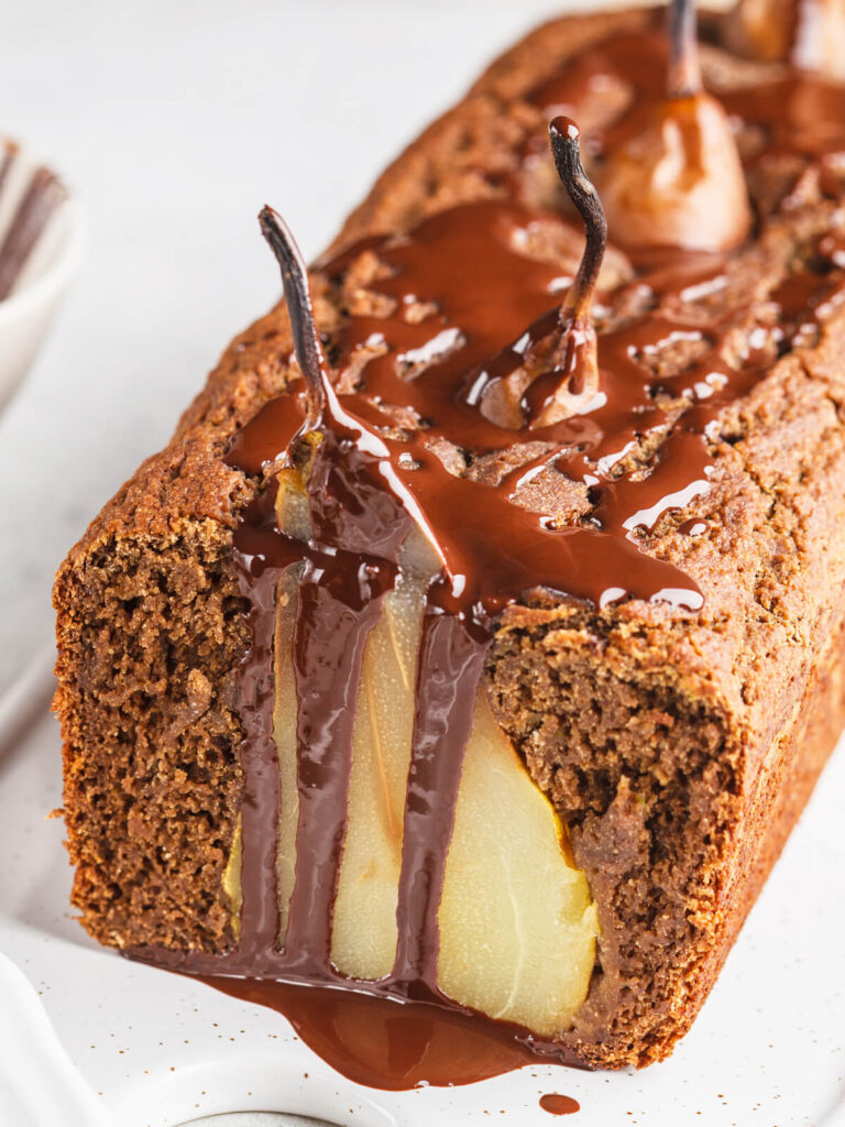 Veganer Schoko-Birnen-Kuchen mit Zucchini