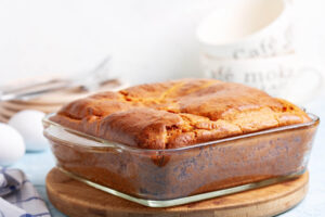 Schneller Kefir-Auflauf mit Sauerkraut und Ei