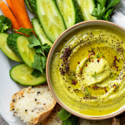 Cremiger Zucchini-Aufstrich mit Frischkäse