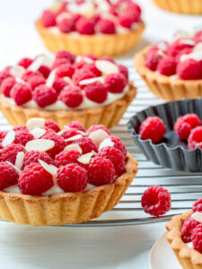 Himbeer-Tartelettes mit Vanillecreme