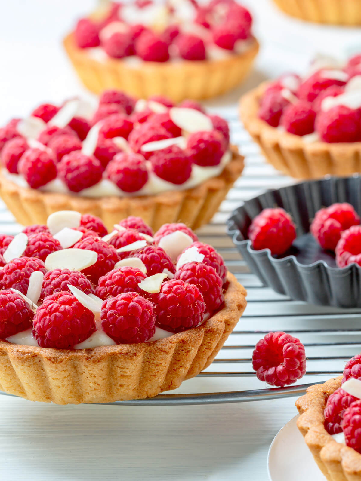 Himbeer-Tartelettes mit klassischer Vanillecreme