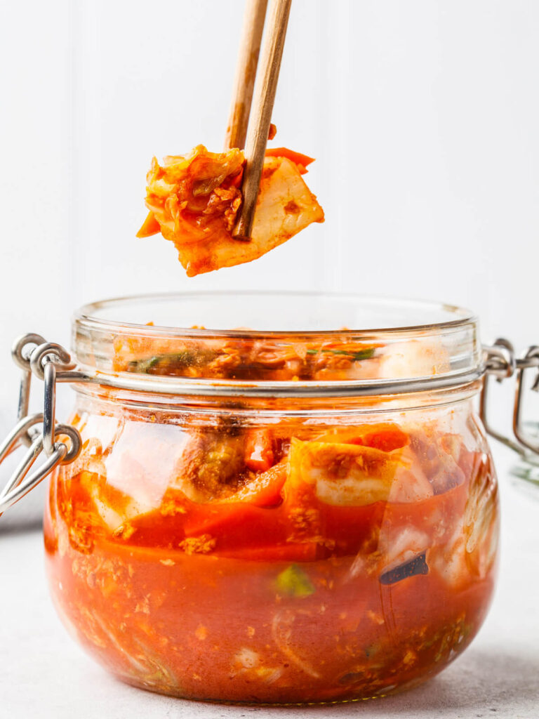 Kimchi aus Chinakohl mit Kaki
