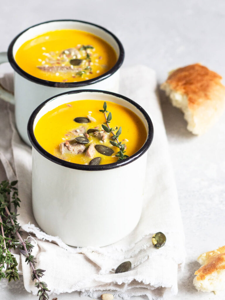 Kürbiscremesuppe mit gebratener Leber