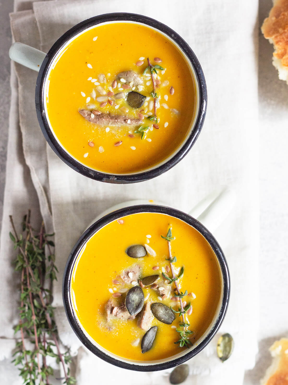 Kürbiscremesuppe mit gebratener Leber