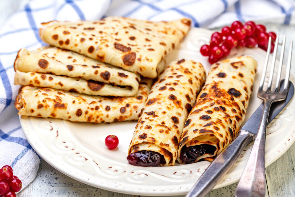 Pannekaker: Norwegische Pfannkuchen (hauchzart & elastisch)