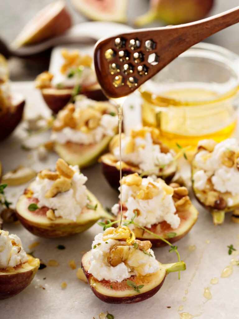 Feigen-Appetizer mit Feta, Walnüssen & Honig – Die perfekte Herbst-Vorspeise