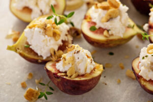 Feigen-Appetizer mit Feta, Walnüssen & Honig – Die perfekte Herbst-Vorspeise