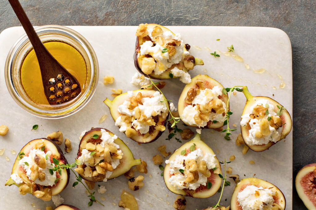 Feigen-Appetizer mit Feta, Walnüssen & Honig – Die perfekte Herbst-Vorspeise