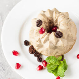 Fitness-Mini-Cheesecakes mit Kaffee & Kokos (Zuckerfrei)