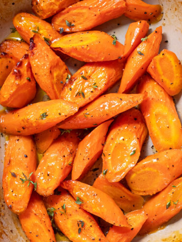 Gebackene Honig-Balsamico-Karotten mit Thymian