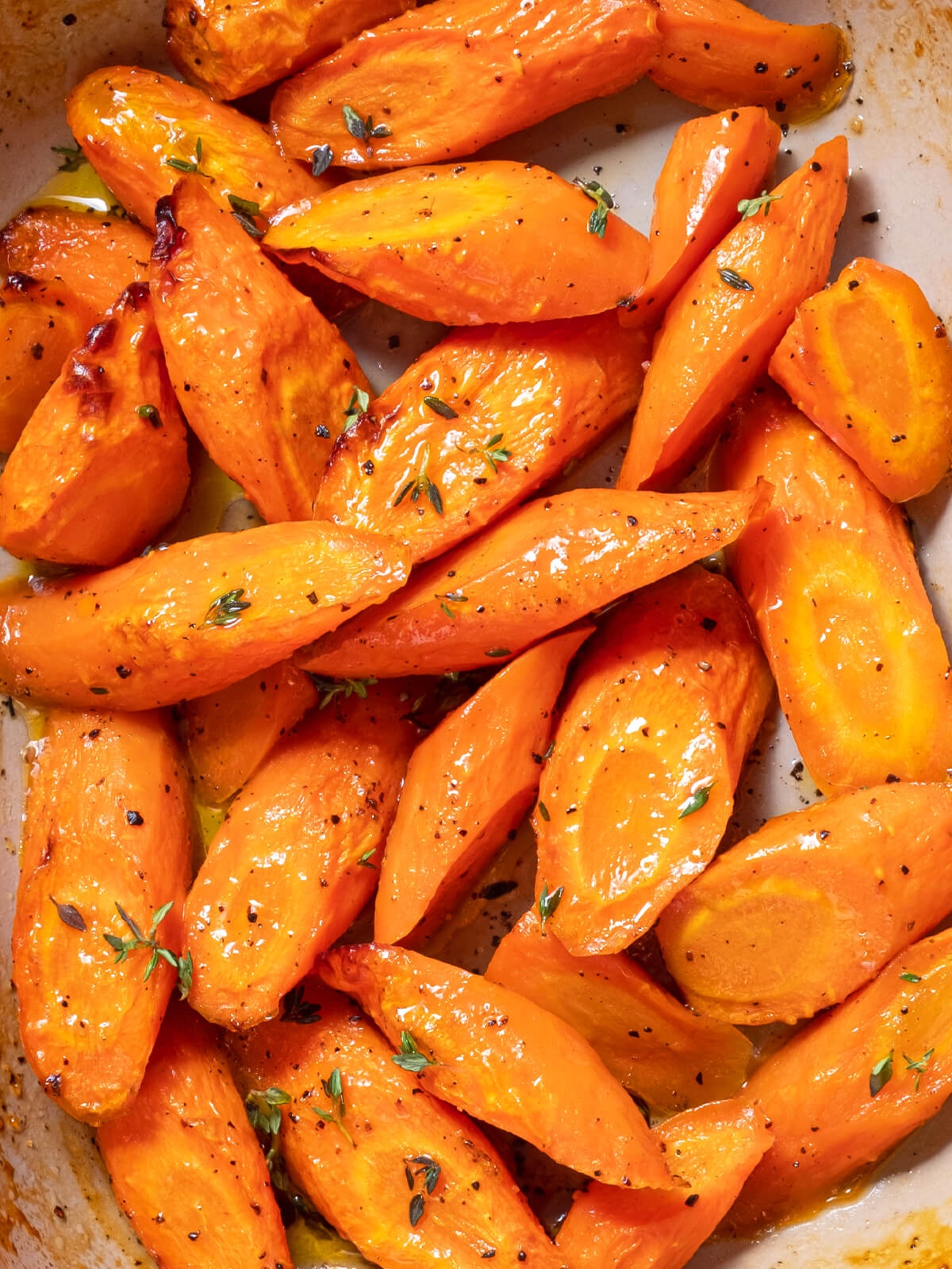 Gebackene Honig-Balsamico-Karotten mit Thymian