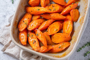 Gebackene Honig-Balsamico-Karotten mit Thymian