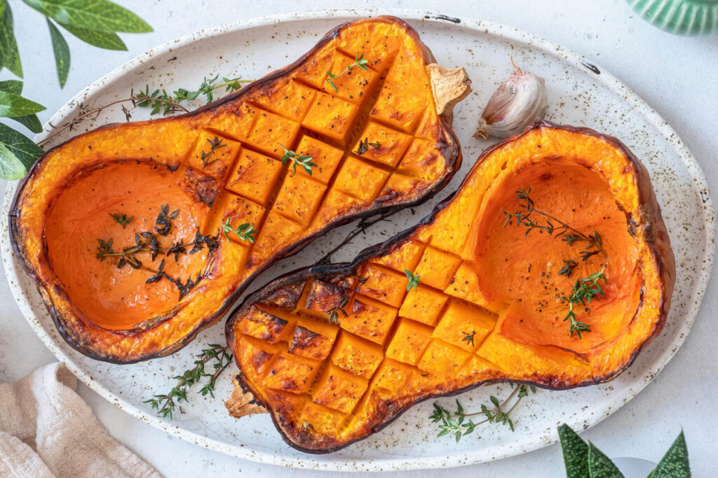 Gerösteter Butternut-Kürbis mit Thymian und Knoblauch