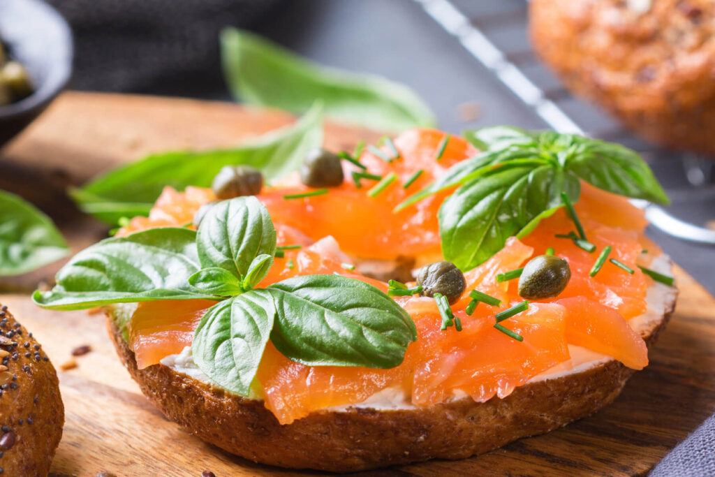 Lachs-Bagel mit Cream Cheese & Kapern – Der ultimative Brunch-Klassiker