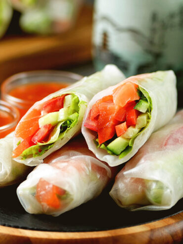 Lachs-Summer-Rolls mit knackigem Gemüse