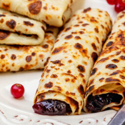 Pannekaker: Norwegische Pfannkuchen (hauchzart & elastisch)