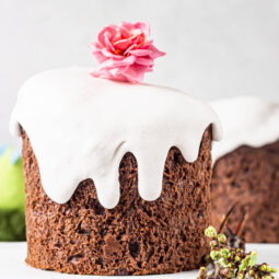 Schokoladen-Kulich mit Rosinen - Ostergebäck