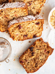 Apfelkuchen mit Nüssen & Cranberries