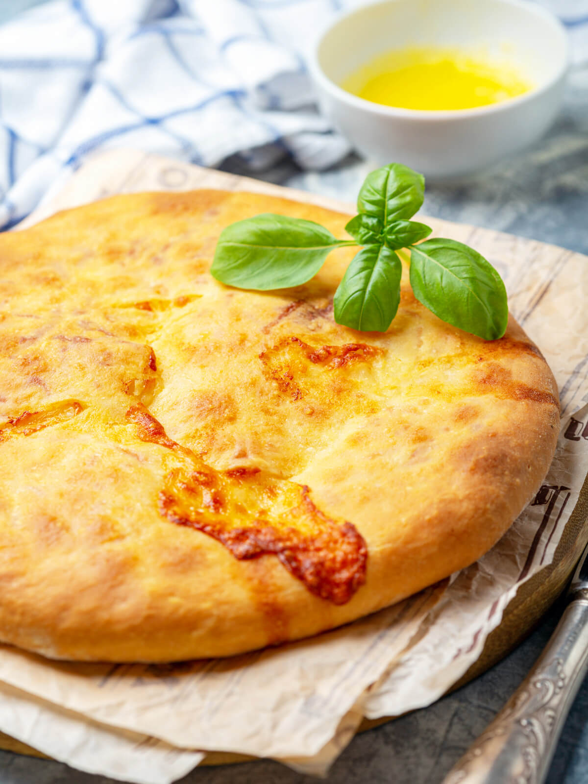 Imeruli-Khachapuri (Chatschapuri) - georgischer Käsefladen