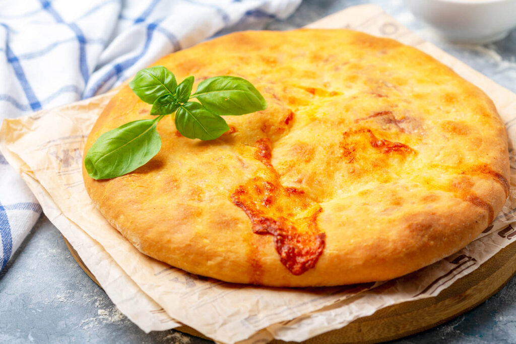 Imeruli-Khachapuri (Chatschapuri) - georgischer Käsefladen