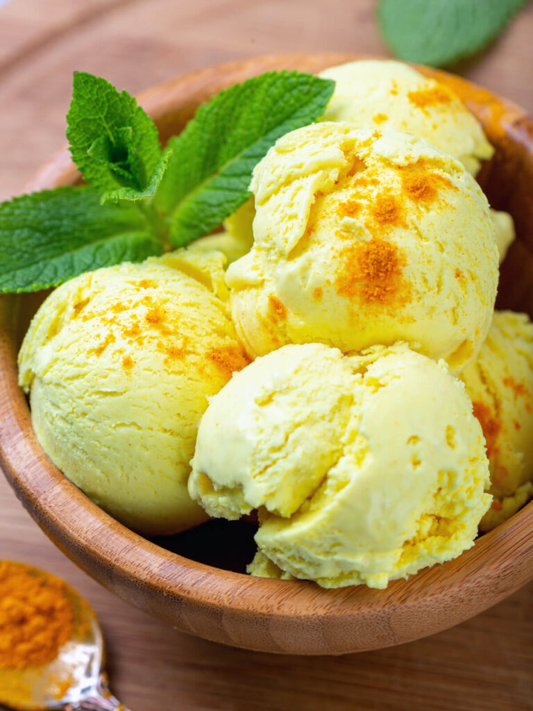 Kurkuma-Eis mit Vanille (ohne Eismaschine)