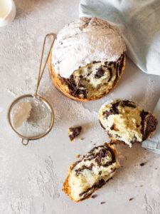 Marmor-Cruffin – Vanille-Schoko-Hefeteig