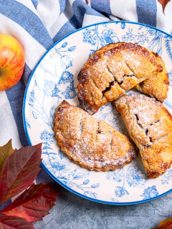 Mini-Apfeltaschen mit Karamellfüllung (Mini Hand Pies)