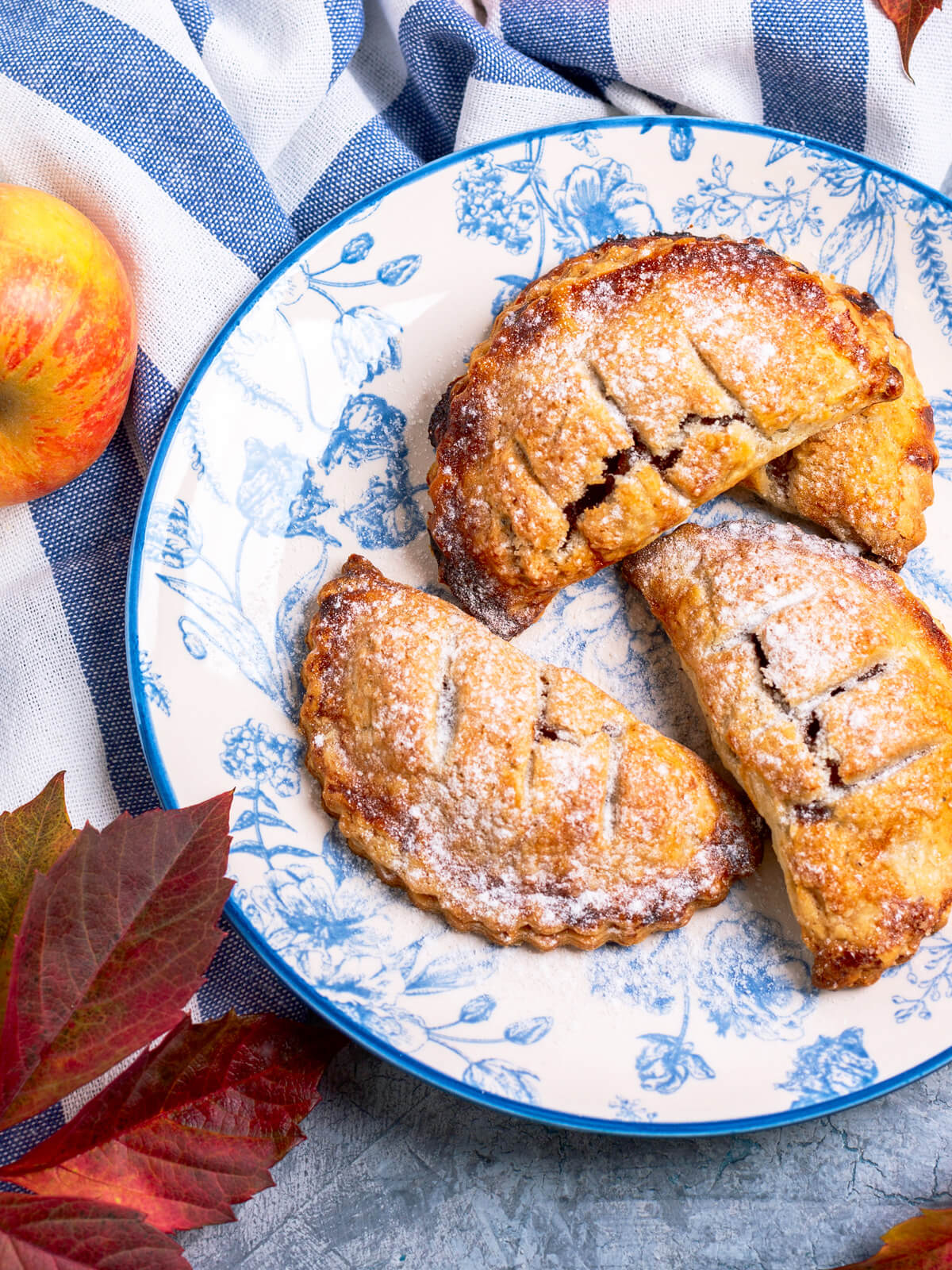 Mini-Apfeltaschen mit Karamellfüllung (Mini Hand Pies)