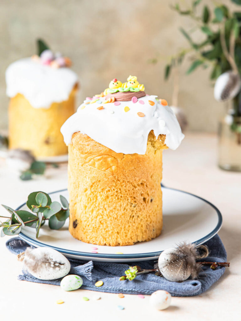 Orangen-Kulitsch mit Rosinen
