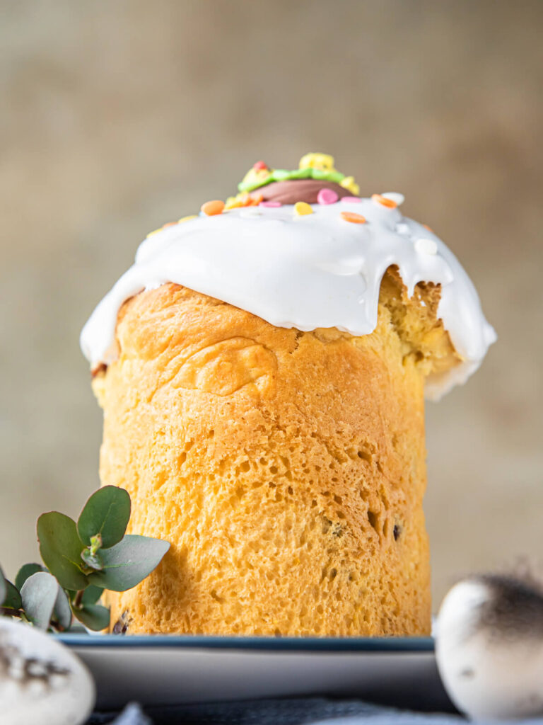 Orangen-Kulitsch mit Rosinen – Osterkuchen nach osteuropäischer Art