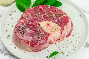 Ossobuco alla Milanese - geschmorte Kalbshaxe