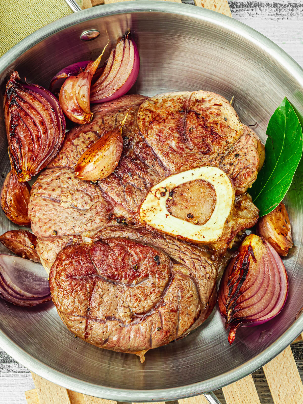 Ossobuco alla Milanese - geschmorte Kalbshaxe