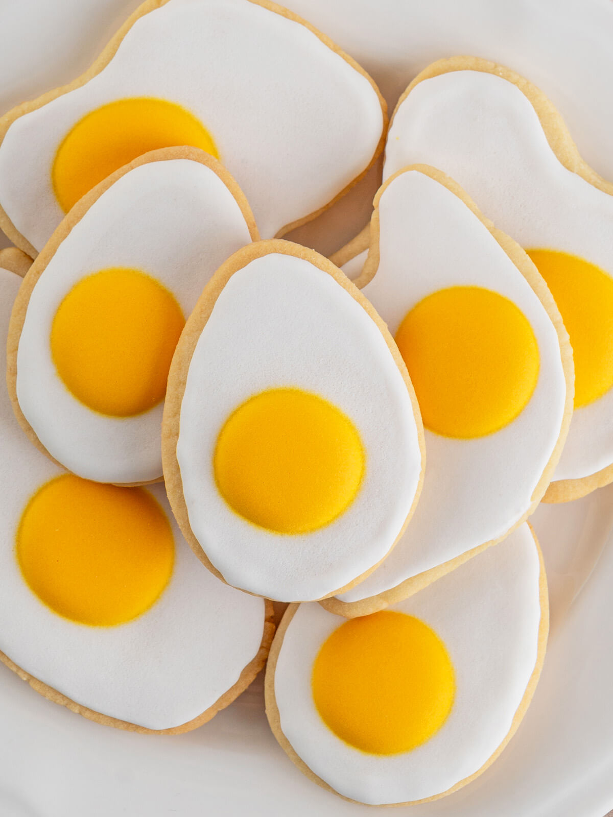 Oster-Spiegelei-Cookies – Lustige Kekse mit Zuckerglasur für Kinder