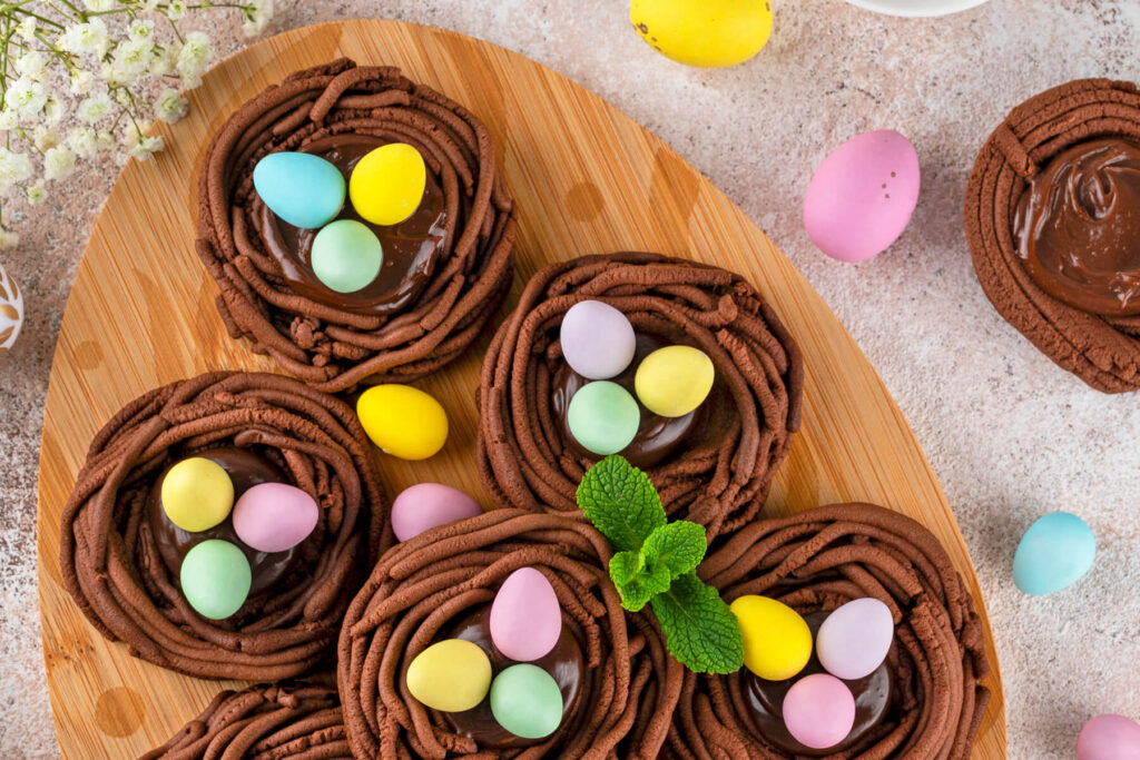 Osterplätzchen „Vogelnester“ – Schoko-Nester mit cremiger Schokofüllung