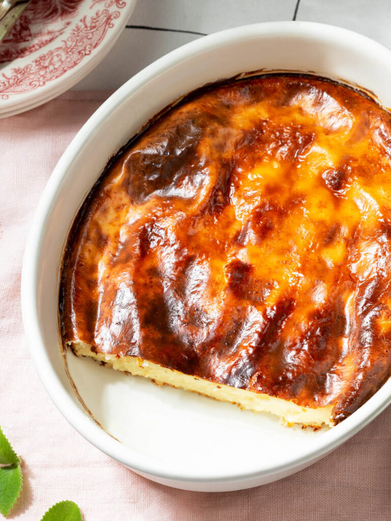 Quarkauflauf mit Erdbeer-Thymian-Sauce