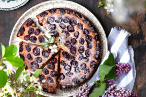 Ricotta-Kuchen mit Kirschen